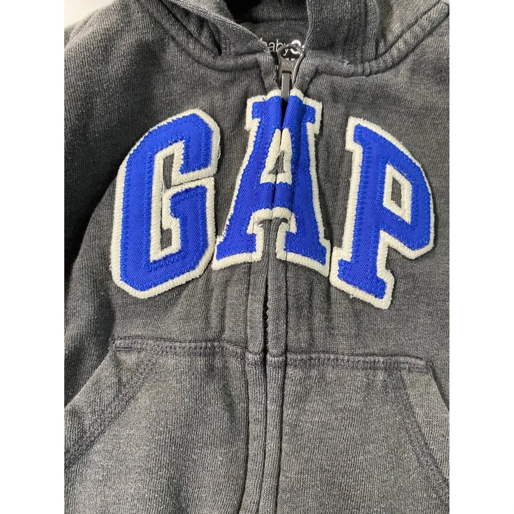 Kids Orange Champ Pullover Sweater & Gray Gap Zip Hoodie Set Size 12-18 months